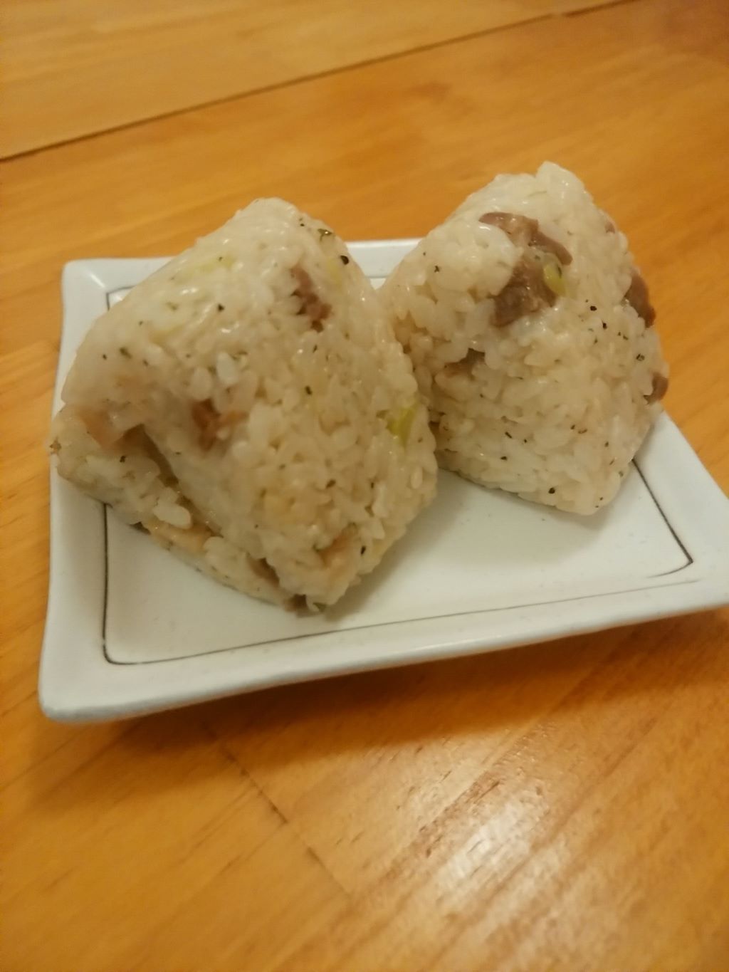 Le riz Nigiri a également fermé les démons